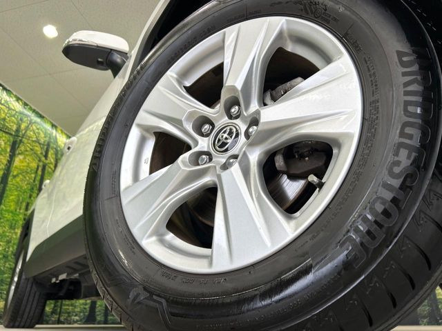 �y����17�C���`�A���~�z�C�[���z�O�ςɃ}�b�`���������A���~�z�C�[���𑕒����Ă���܂��B�e��ЊO�A���~�z�C�[����A�X�^�b�h���X�^�C�����戵�����Ă���܂��B���񂲑��k����������