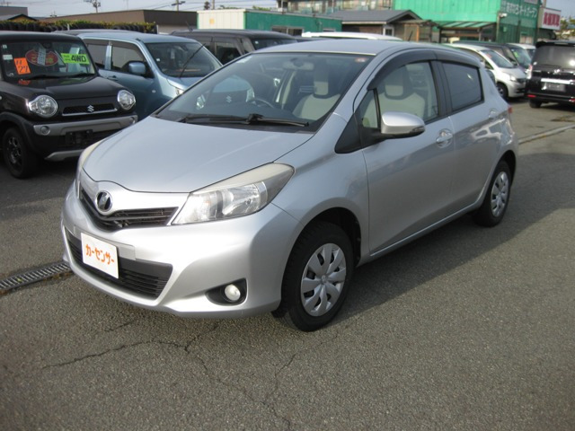 ヴィッツ1.3 F 4WD