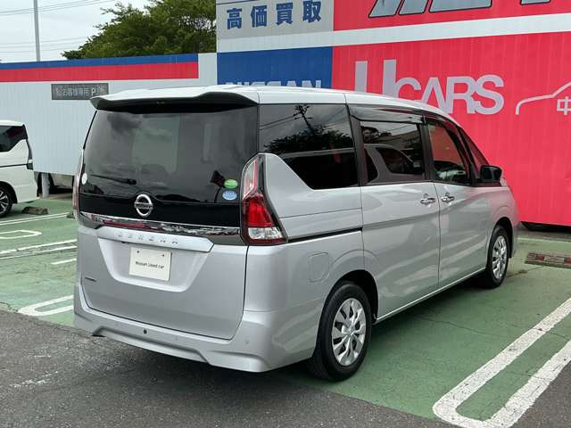 セレナ2.0 XV