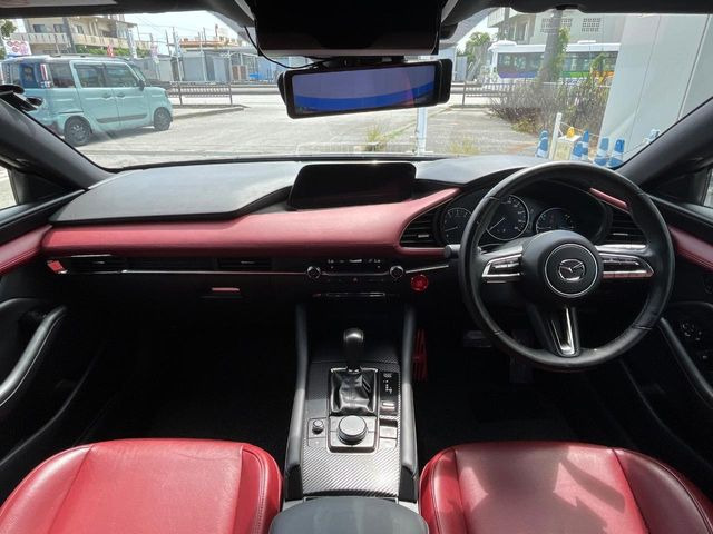 MAZDA3ファストバック2.0 20S バーガンディ セレクション