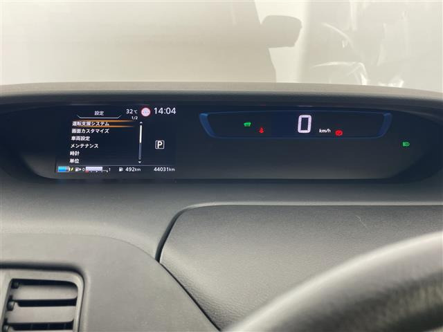セレナ1.2 e-POWER ハイウェイスターV