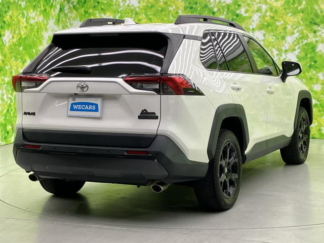 RAV42.0 アドベンチャー オフロードパッケージ 4WD