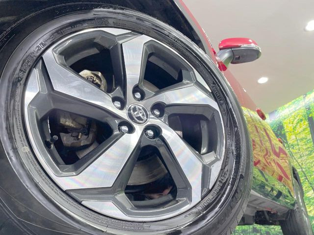 �y����18�C���`�A���~�z�C�[���z�O�ςɃ}�b�`���������A���~�z�C�[���𑕒����Ă���܂��B�e��ЊO�A���~�z�C�[����A�X�^�b�h���X�^�C�����戵�����Ă���܂��B���񂲑��k����������