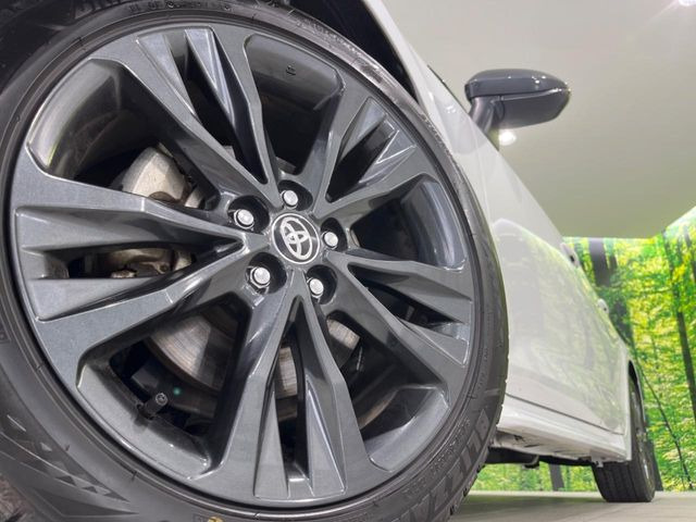 �y�����A���~�z�C�[���z�O�ςɃ}�b�`���������A���~�z�C�[���𑕒����Ă���܂��B�e��ЊO�A���~�z�C�[����A�X�^�b�h���X�^�C�����戵�����Ă���܂��B���񂲑��k����������