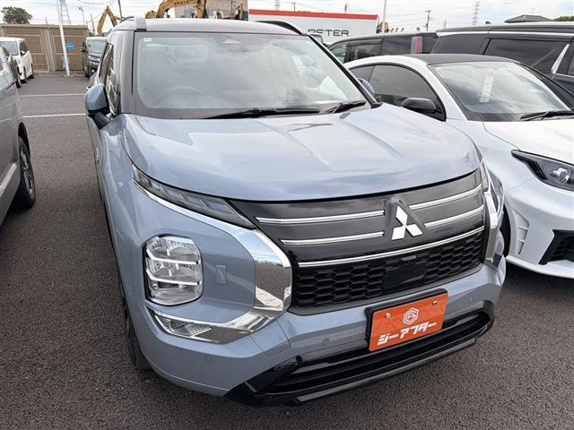 アウトランダーPHEV 2.4 P エグゼクティブ パッケージ 4WD