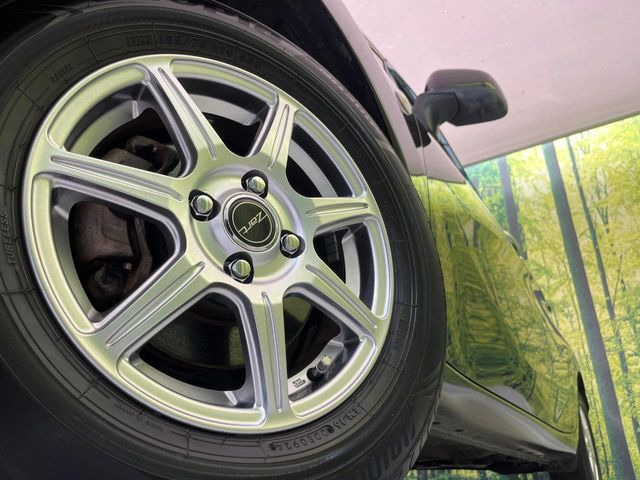 �y14�C���`�A���~�z�C�[���z�O�ςɃ}�b�`�����A���~�z�C�[���𑕒����Ă���܂��B�e��A���~�z�C�[����A�X�^�b�h���X�^�C�����戵�����Ă���܂��B���񂲑��k����������