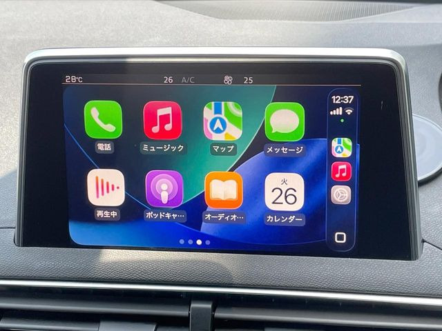 ��Apple Car Play:�X�}�z�Ƃ̗L���ڑ��ŁA�i�r�E�I�[�f�B�I�Đ��ȂǃX�}�z�̃A�v���@�\����ʂł��g����֗��@�\�ł�!