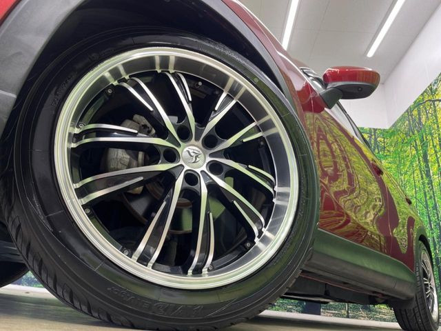 �y20�C���`�A���~�z�C�[���z�O�ςɃ}�b�`�����A���~�z�C�[���𑕒����Ă���܂��B�e��A���~�z�C�[����A�X�^�b�h���X�^�C�����戵�����Ă���܂��B���񂲑��k����������