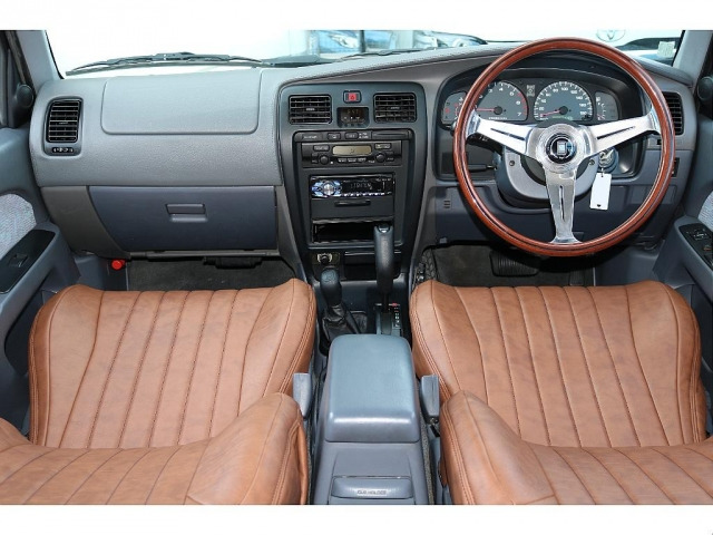 ハイラックスサーフ2.7 SSR-X 4WD