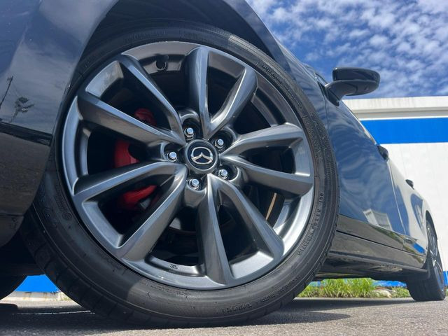 �y�����A���~�z�C�[���z�O�ςɃ}�b�`���������A���~�z�C�[���𑕒����Ă���܂��B�e��ЊO�A���~�z�C�[����A�X�^�b�h���X�^�C�����戵�����Ă���܂��B���񂲑��k����������