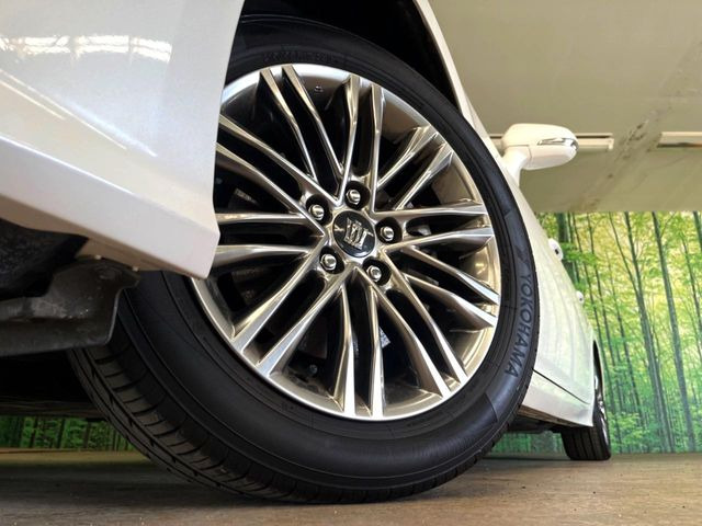 �y�����A���~�z�C�[���z�O�ςɃ}�b�`���������A���~�z�C�[���𑕒����Ă���܂��B�e��ЊO�A���~�z�C�[����A�X�^�b�h���X�^�C�����戵�����Ă���܂��B���񂲑��k����������