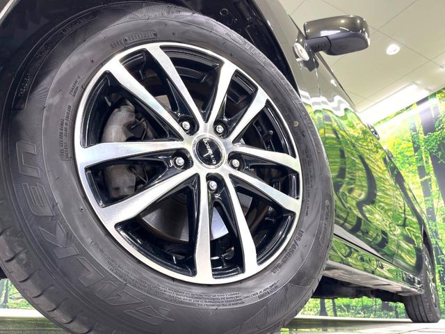 �y15�C���`�A���~�z�C�[���z�O�ςɃ}�b�`�����A���~�z�C�[���𑕒����Ă���܂��B�e��A���~�z�C�[����A�X�^�b�h���X�^�C�����戵�����Ă���܂��B���񂲑��k����������
