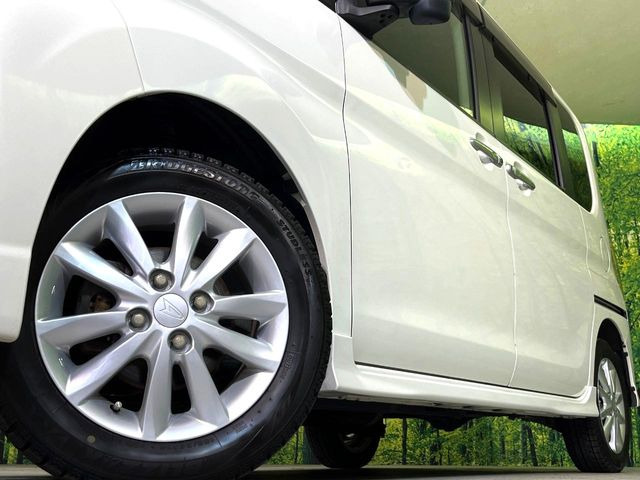 �y����14�C���`�A���~�z�C�[���z�O�ςɃ}�b�`���������A���~�z�C�[���𑕒����Ă���܂��B�e��ЊO�A���~�z�C�[����A�X�^�b�h���X�^�C�����戵�����Ă���܂��B���񂲑��k����������