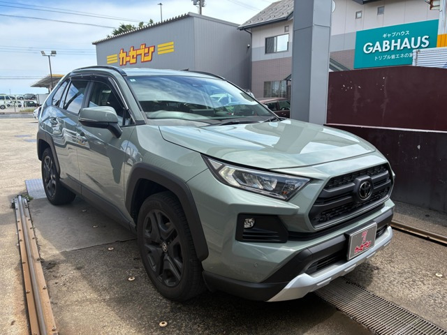 RAV42.0 アドベンチャー 4WD