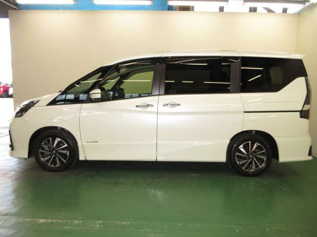 セレナ2.0 ハイウェイスターV
