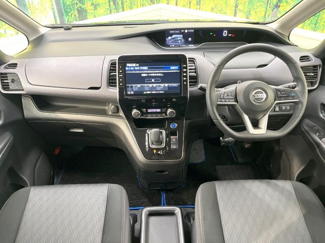 セレナ1.2 e-POWER ハイウェイスターV