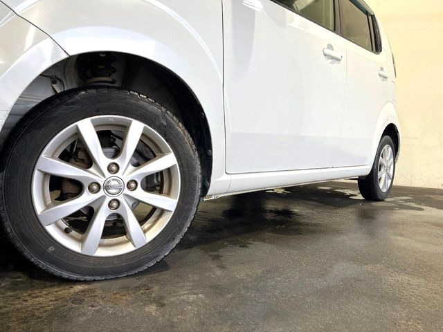 �y����14�C���`�A���~�z�C�[���z�O�ςɃ}�b�`���������A���~�z�C�[���𑕒����Ă���܂��B�e��ЊO�A���~�z�C�[����A�X�^�b�h���X�^�C�����戵�����Ă���܂��B���񂲑��k����������