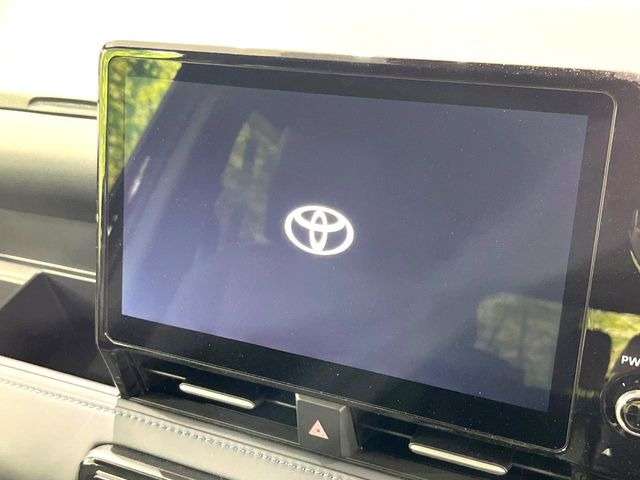 �y10.5�C���` �f�B�X�v���C�I�[�f�B�I�z���ʂ̃f�B�X�v���C��AppleCarPlay��AndroidAuto�����p�\�B�傫�ȉ�ʂŃX�}�z�i�r�A�v���������p���������܂���