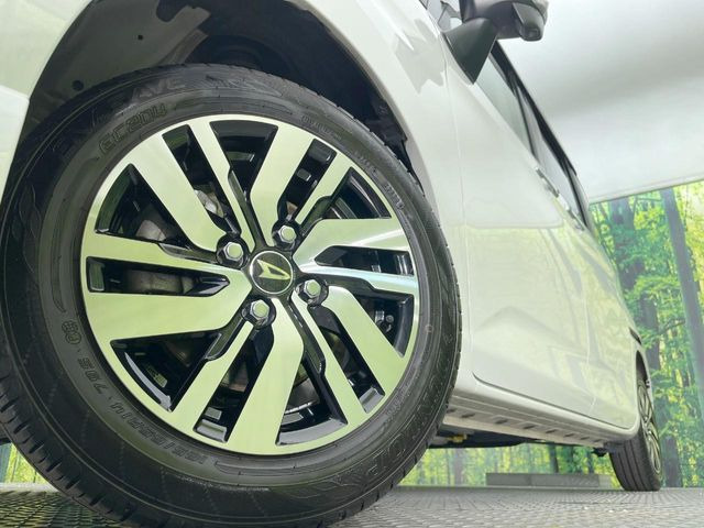 �y�����A���~�z�C�[���z�O�ςɃ}�b�`���������A���~�z�C�[���𑕒����Ă���܂��B�e��ЊO�A���~�z�C�[����A�X�^�b�h���X�^�C�����戵�����Ă���܂��B���񂲑��k����������
