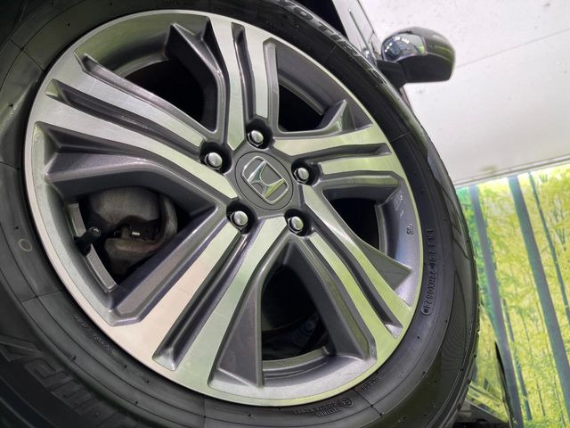 �y����16�C���`�A���~�z�C�[���z�O�ςɃ}�b�`���������A���~�z�C�[���𑕒����Ă���܂��B�e��ЊO�A���~�z�C�[����A�X�^�b�h���X�^�C�����戵�����Ă���܂��B���񂲑��k����������