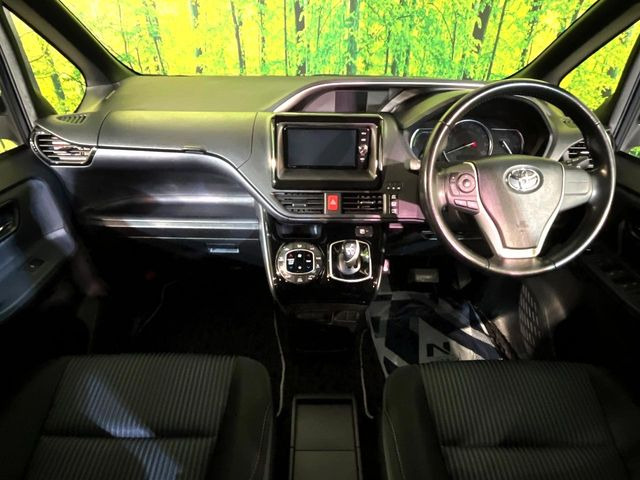 ヴォクシー1.8 ハイブリッド ZS 煌II