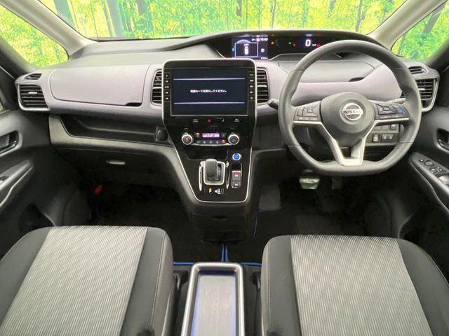 セレナ1.2 e-POWER ハイウェイスターV