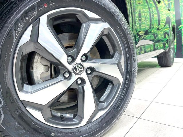 �y����16�C���`�A���~�z�C�[���z�O�ςɃ}�b�`���������A���~�z�C�[���𑕒����Ă���܂��B�e��ЊO�A���~�z�C�[����A�X�^�b�h���X�^�C�����戵�����Ă���܂��B���񂲑��k����������