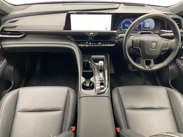クラウンスポーツ2.5 Z E-Four 4WD