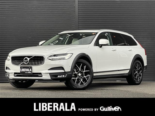 V90クロスカントリーD4 AWD サマム ディーゼル 4WD