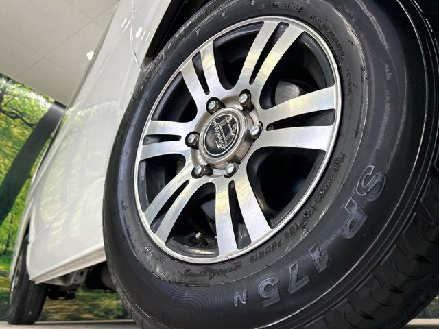 �y15�C���`�A���~�z�C�[���z�O�ςɃ}�b�`�����A���~�z�C�[���𑕒����Ă���܂��B�e��A���~�z�C�[����A�X�^�b�h���X�^�C�����戵�����Ă���܂��B���񂲑��k����������