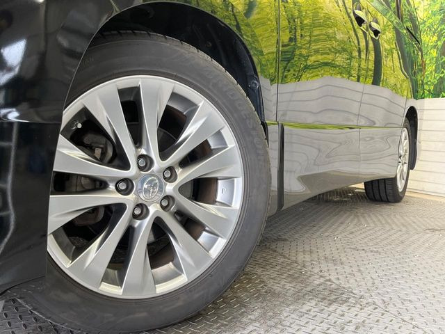 �y����18�C���`�A���~�z�C�[���z�O�ςɃ}�b�`���������A���~�z�C�[���𑕒����Ă���܂��B�e��ЊO�A���~�z�C�[����A�X�^�b�h���X�^�C�����戵�����Ă���܂��B���񂲑��k����������