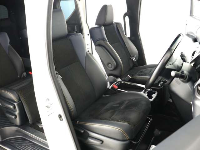 �ǉ��̂��ʐ^�⓮��ȂǁA���[����LINE�ł�����ł��܂�!�C�ɂȂ�_������΂ǂ�Ȃ��Ƃł����X�^�b�t�܂ł��\���t�������������v���ɂ��Ή������Ē����܂�!