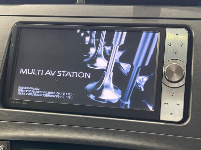 プリウス1.8 S