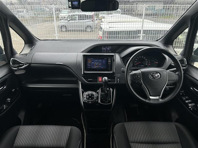 ヴォクシー2.0 ZS 煌II