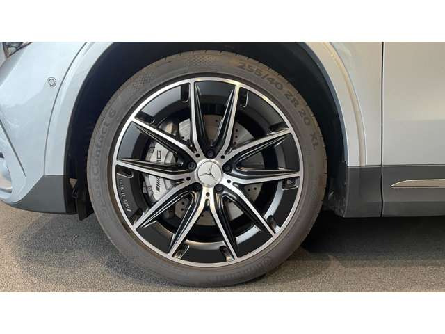 GLAクラスAMG GLA35 4マチック 4WD