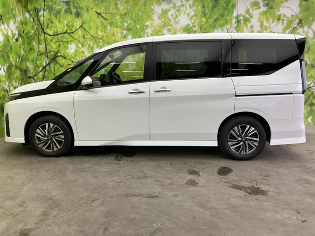 セレナ1.4 e-POWER ハイウェイスターV