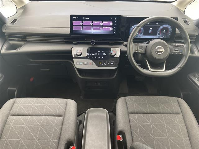 セレナ1.2 e-POWER XV