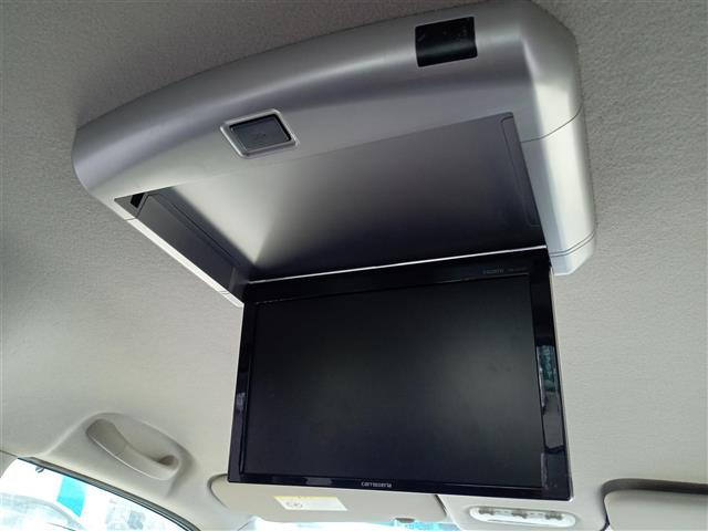 セレナ2.0 ハイウェイスター Vセレクション+Safety S-HYBRID