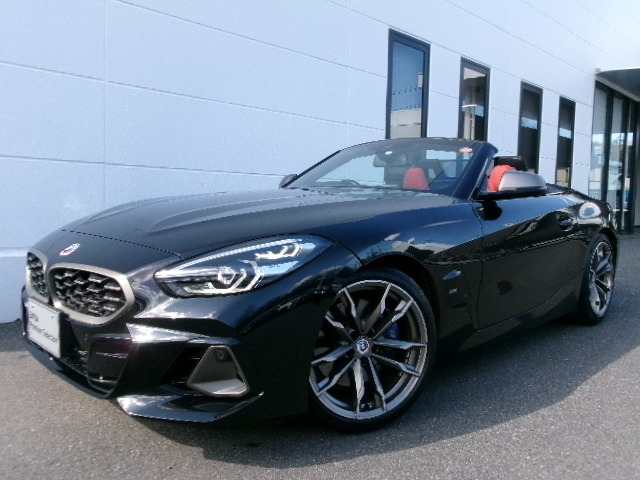 Z4M40i