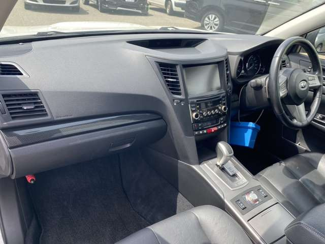 ���X�A�݌ɑ䐔70��ȏゲ�����܂��B���Д̔��X�y�[�W���瑼�̎ԗ������m�F����������