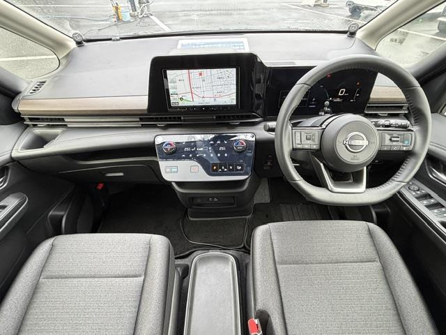 セレナ1.4 e-POWER ハイウェイスターV