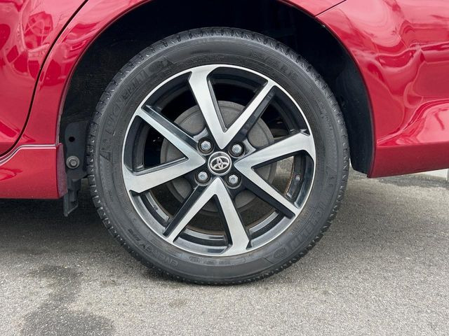 �y����16�C���`�A���~�z�C�[���z�O�ςɃ}�b�`���������A���~�z�C�[���𑕒����Ă���܂��B�e��ЊO�A���~�z�C�[����A�X�^�b�h���X�^�C�����戵�����Ă���܂��B���񂲑��k����������