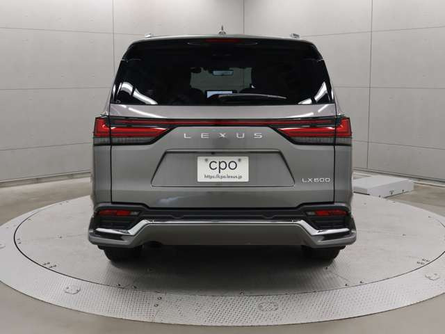 LX600 エグゼクティブ 4WD