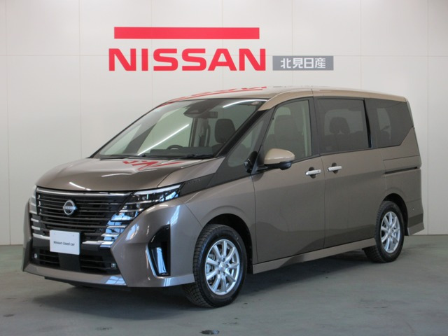 セレナ1.4 e-4ORCE ハイウェイスターV 4WD