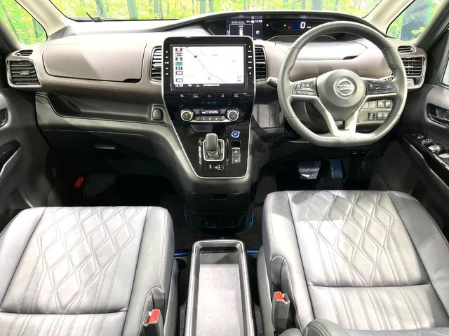 セレナ1.2 e-POWER ハイウェイスターG