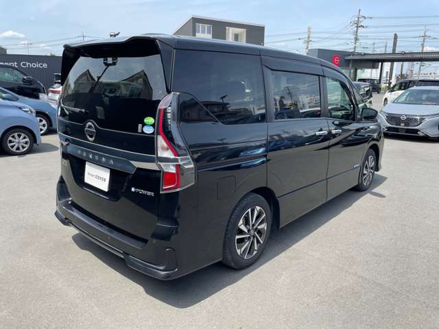 セレナ1.2 e-POWER ハイウェイスターV