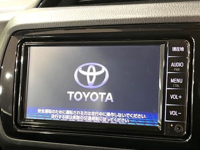 �y�����i�r�z�l�C�̏����i�r�𑕔����Ă���܂��B�i�r�̎g���₷���͂������A�I�[�f�B�I�@�\���[��!�L�����v�◷�s�͂������A�ʋ΂┃�����ȂǕ��i�̃h���C�u���y�����Ȃ�͂���