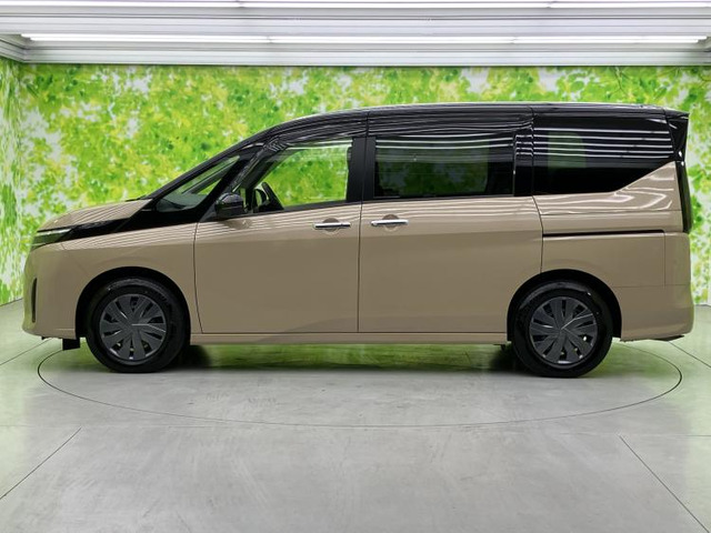 セレナ1.4 e-POWER XV