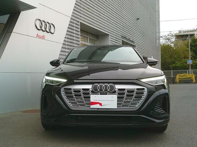 Q8スポーツバック e-tron55 クワトロ Sライン 4WD