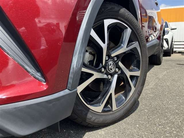 C-HRハイブリッド 1.8 G LED エディション